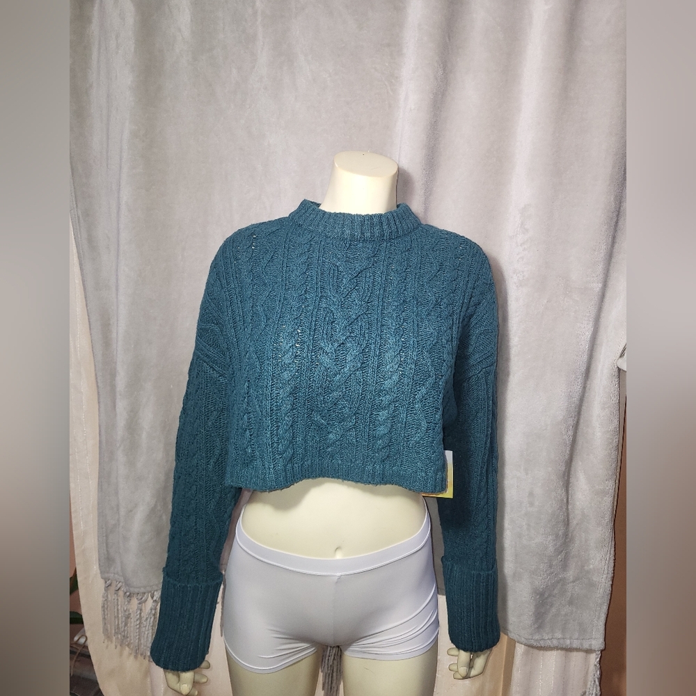 Cropped Cable Knit Sweater - Teal